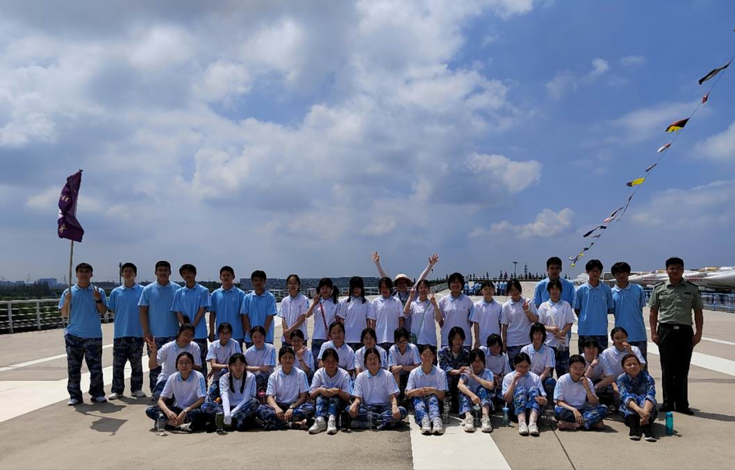 调整大小 高二12班.jpg